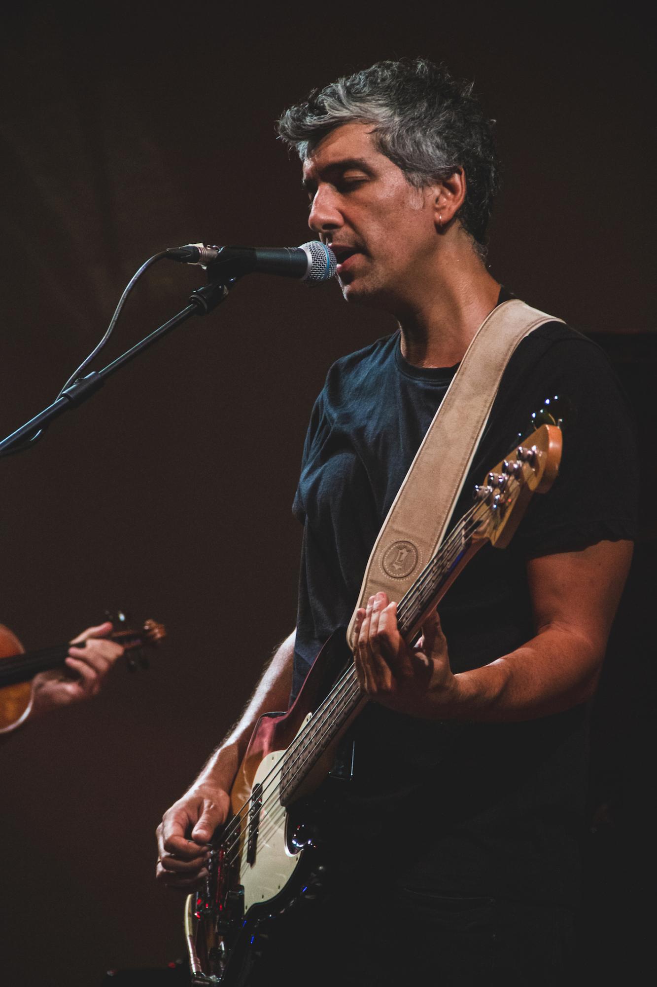 До мурах! Італієць заспівав українською про відродження життя на руїнах